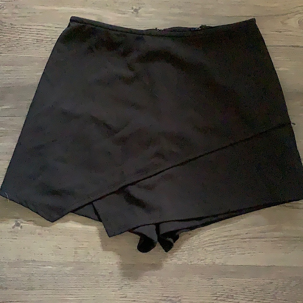 Black cross front skort.